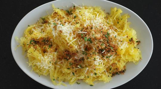 Spaghetti squash with parmesan  toasted garlic breadcrumbs-08