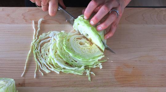 Cabbage bowl with citrus  avocado-01