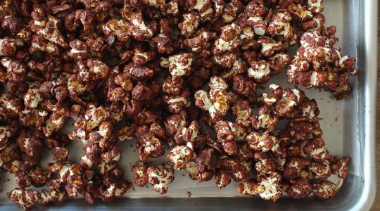 Chocolate popcorn almond clusters-11