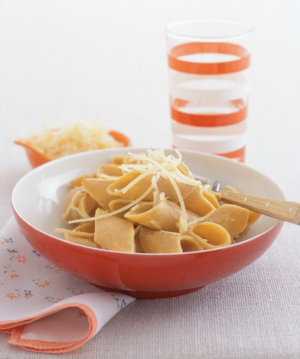 “Buttered” Noodles (with Yellow Squash)